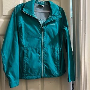 Columbia light weight women’s rain coat